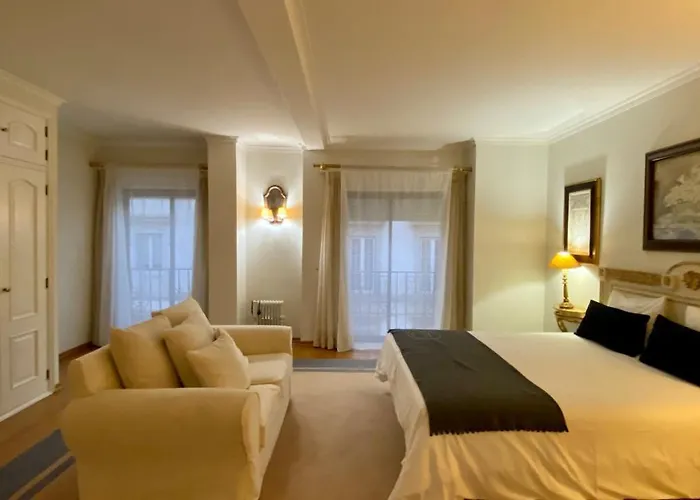 Downtown - Central - 6 Pax - Faro *